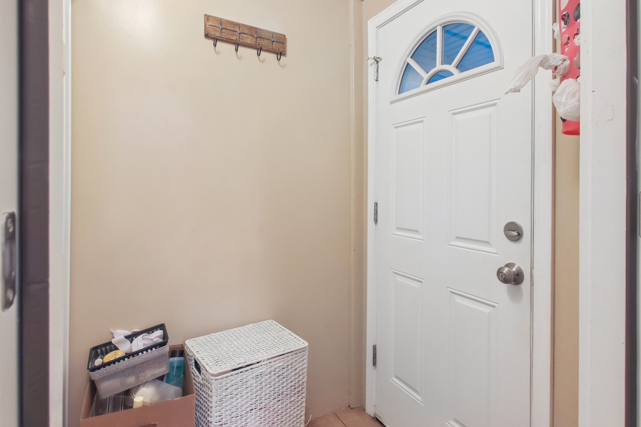 W 54th Pl-S2807-025.jpg