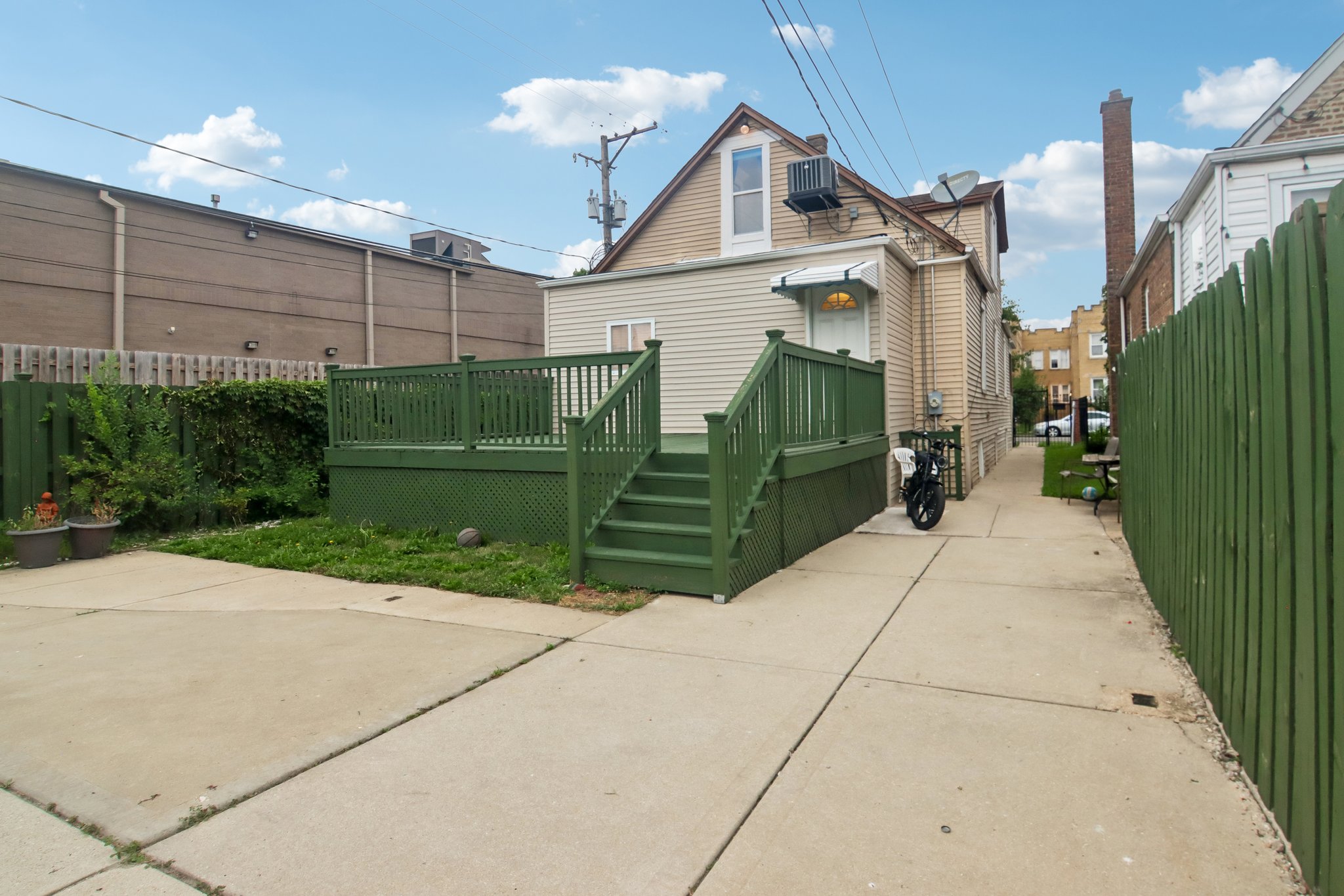W 54th Pl-S2807-037.jpg