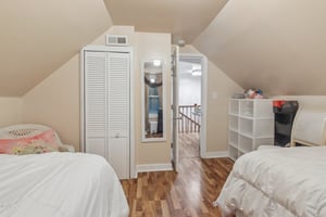 W 54th Pl-S2807-029.jpg