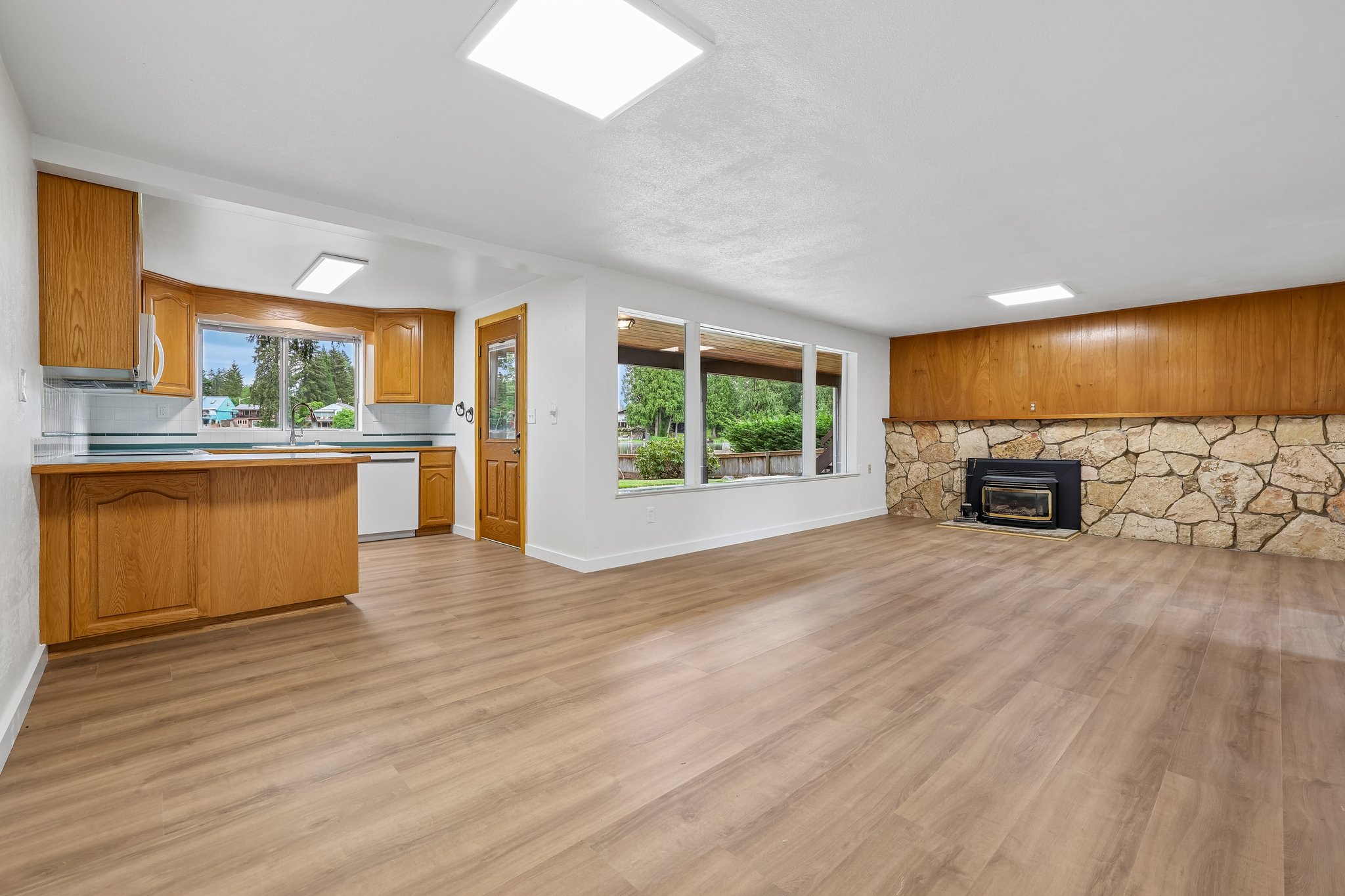 W Lake Morton Dr-S2905-016.jpg