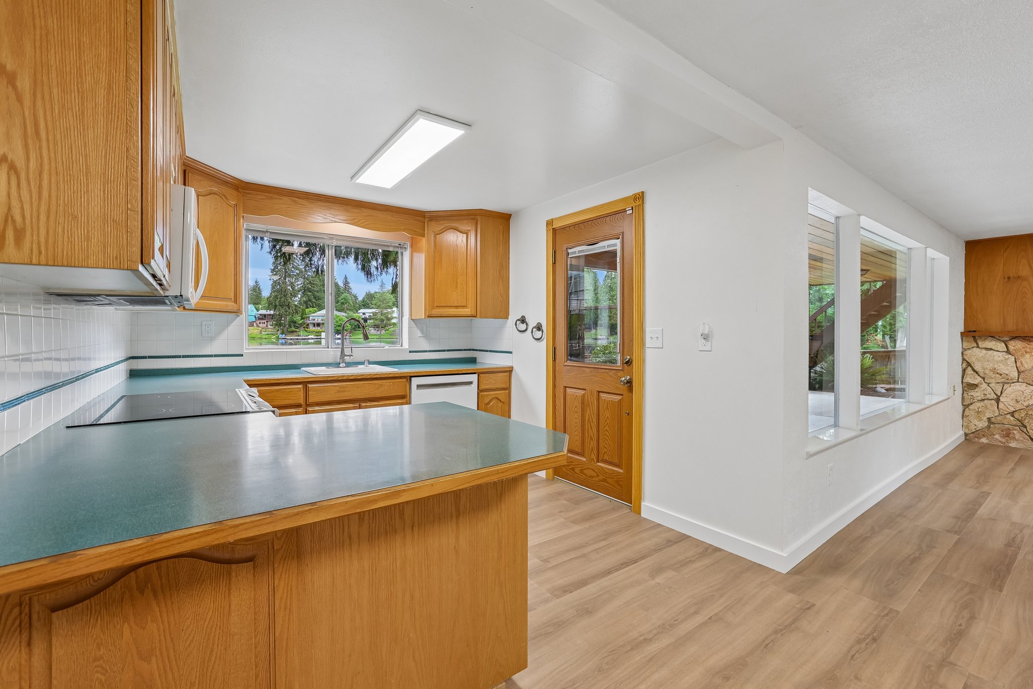 W Lake Morton Dr-S2905-022.jpg