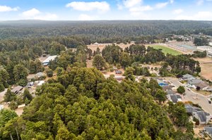 31451 Sherwood Rd, Fort Bragg, CA 95437, USA Photo 6