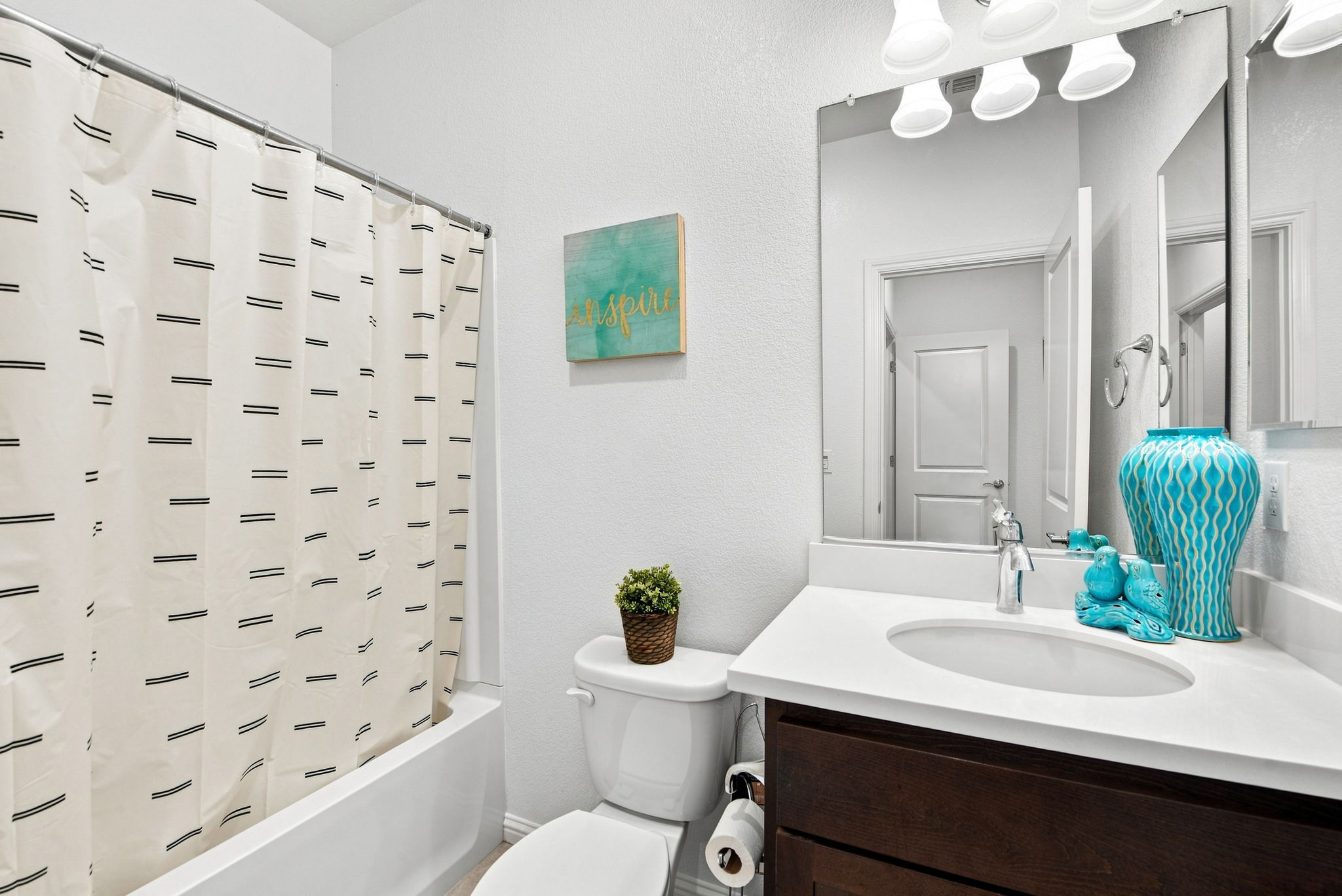 022_F8_3146 Blanco Terrace