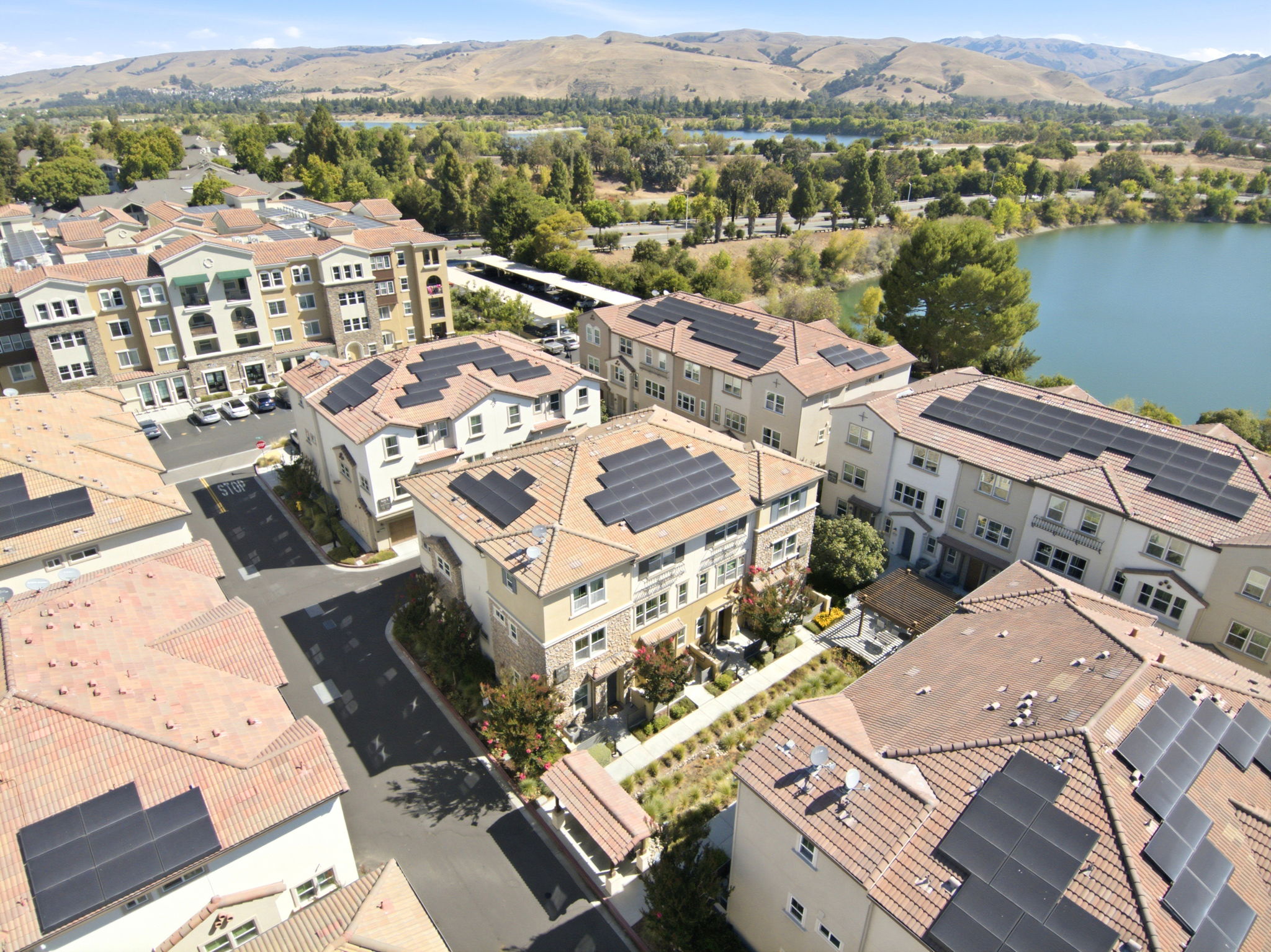 006_F8_AERIAL_3146 Blanco Terrace