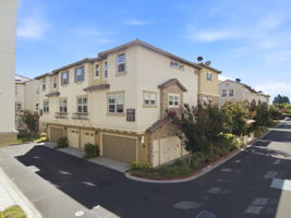 012_F8_AERIAL_3146 Blanco Terrace