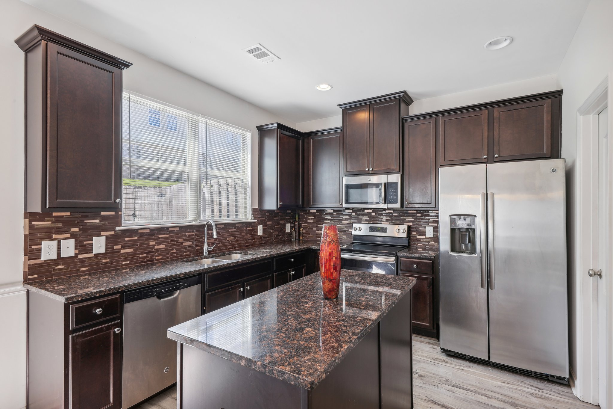 Spicy Cedar Ln-013.jpg