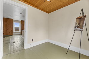  Photo 35