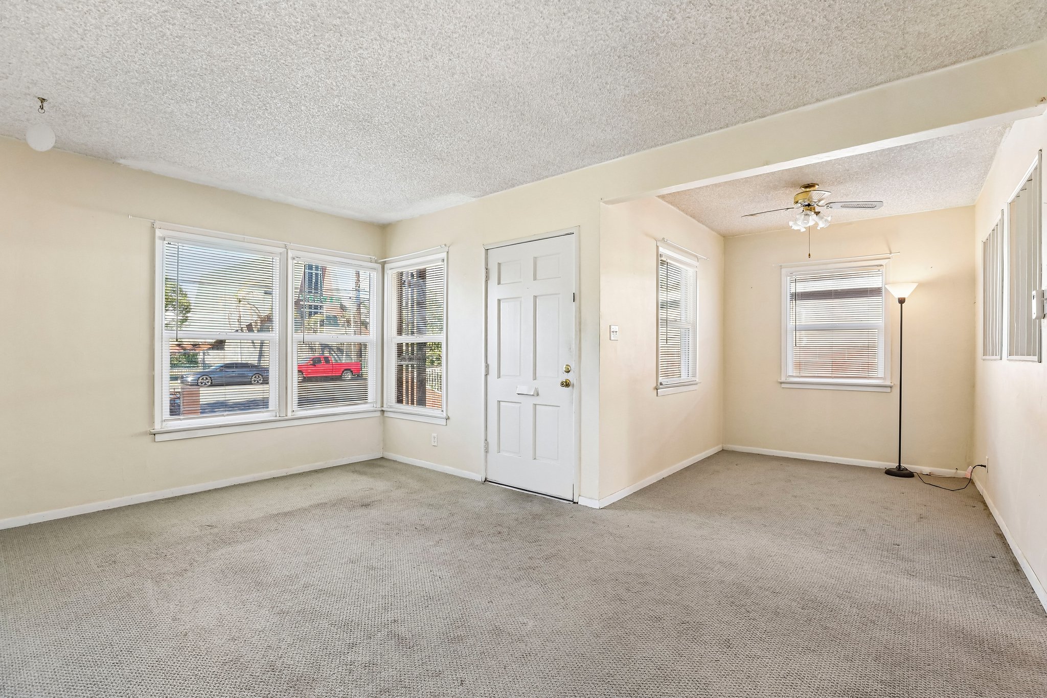 Marine Ave-S2909-006.jpg