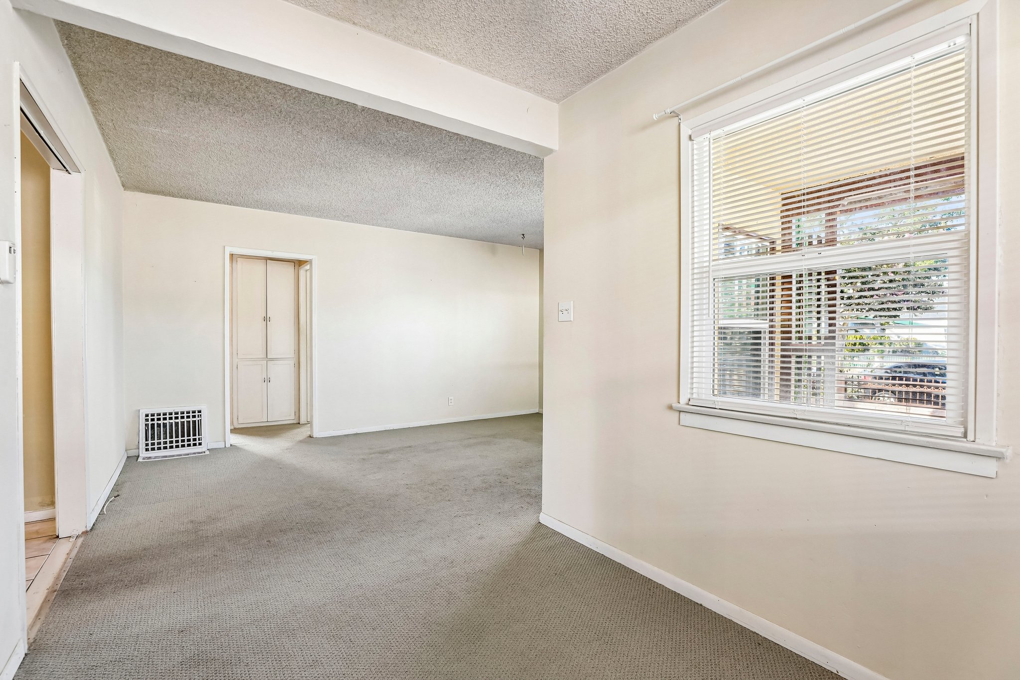 Marine Ave-S2909-007.jpg