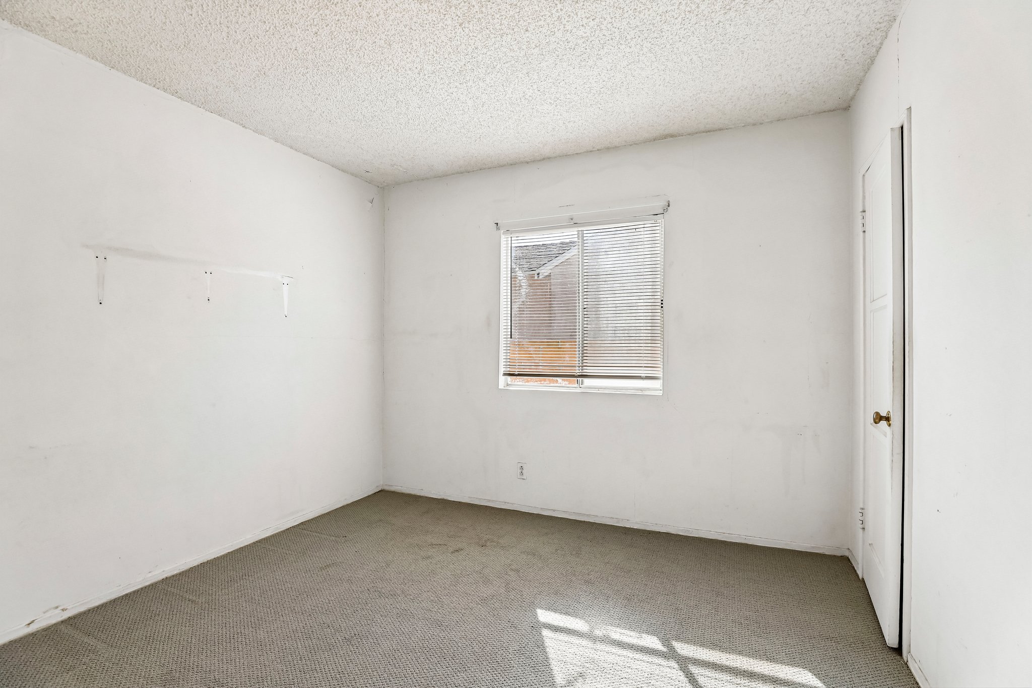 Marine Ave-S2909-019.jpg