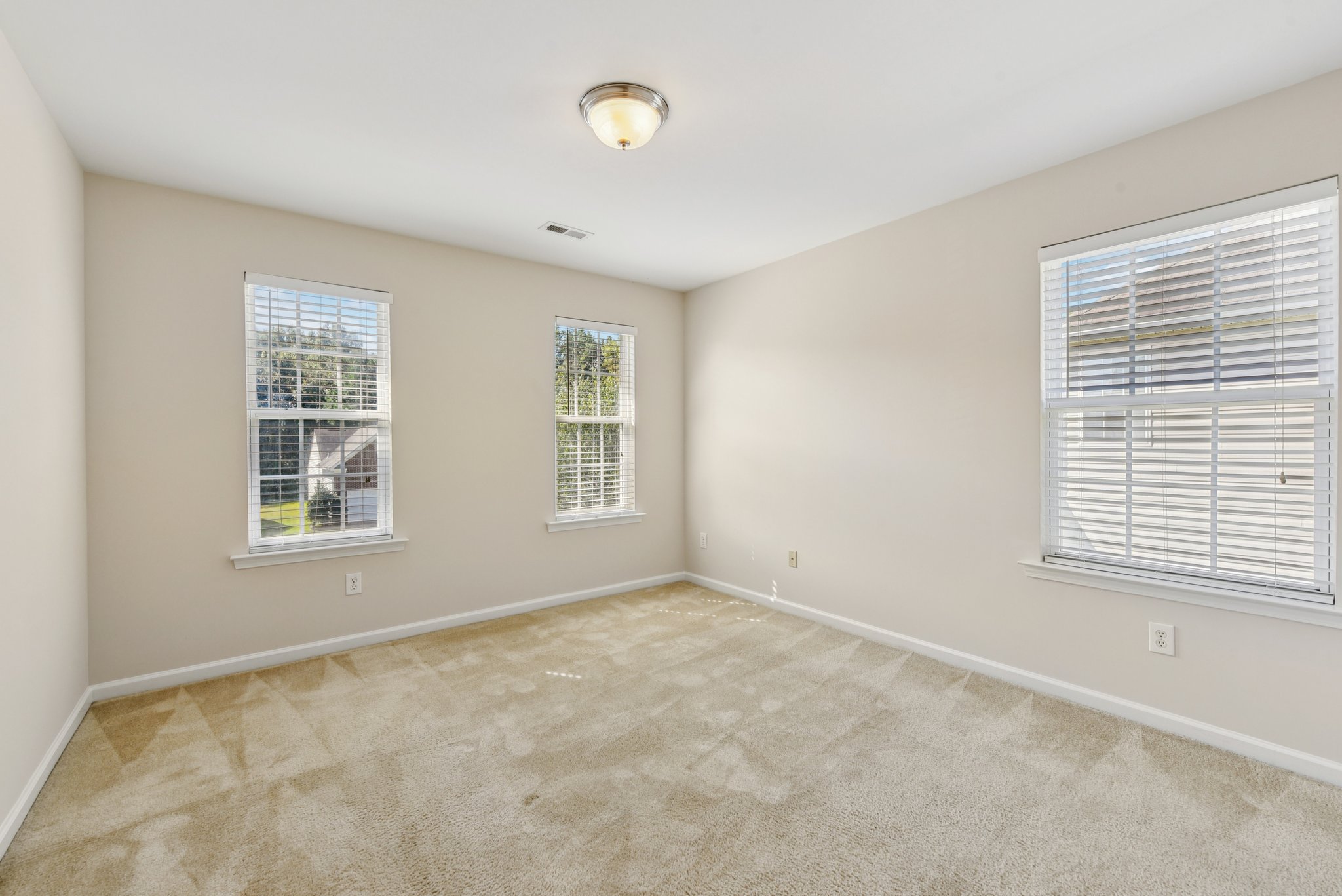 Pine Bluff Way-L1909-035.jpg