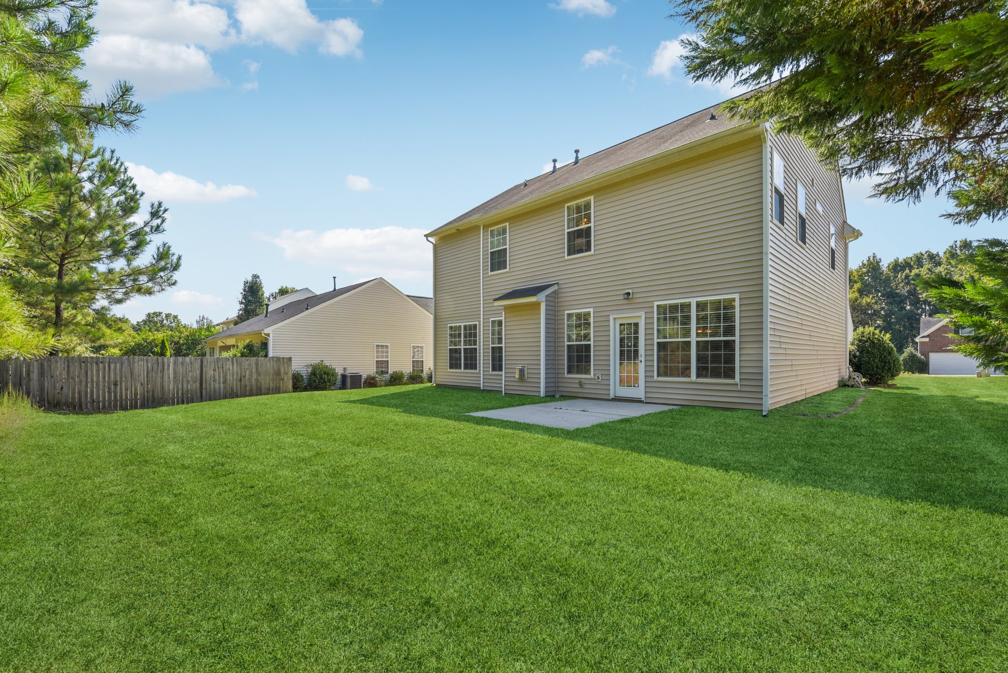 Pine Bluff Way-L1909-041.jpg