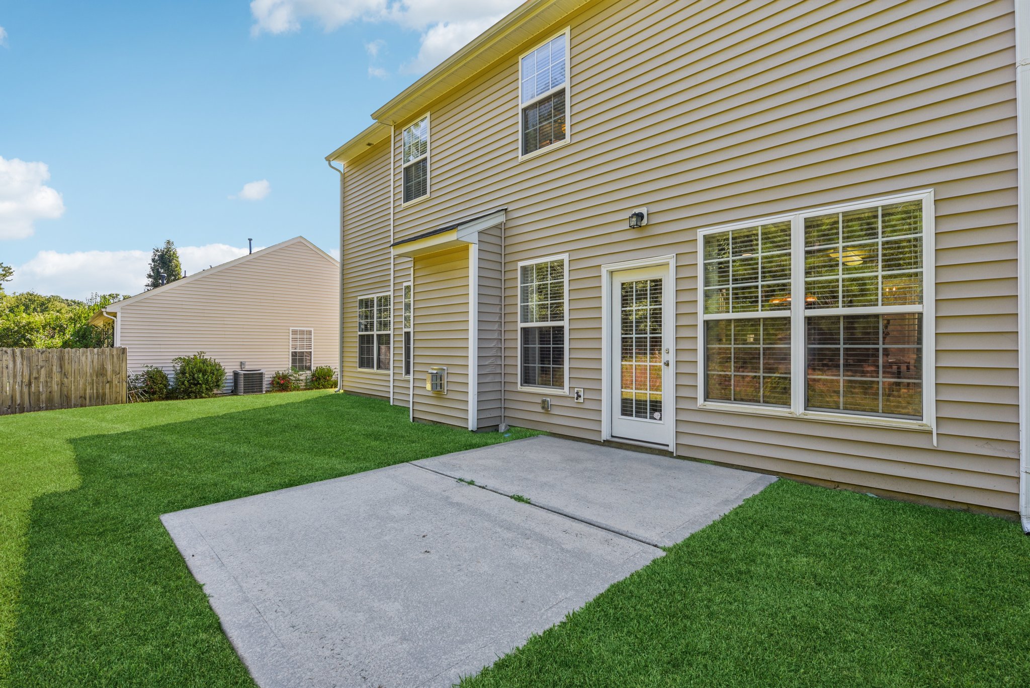 Pine Bluff Way-L1909-043.jpg