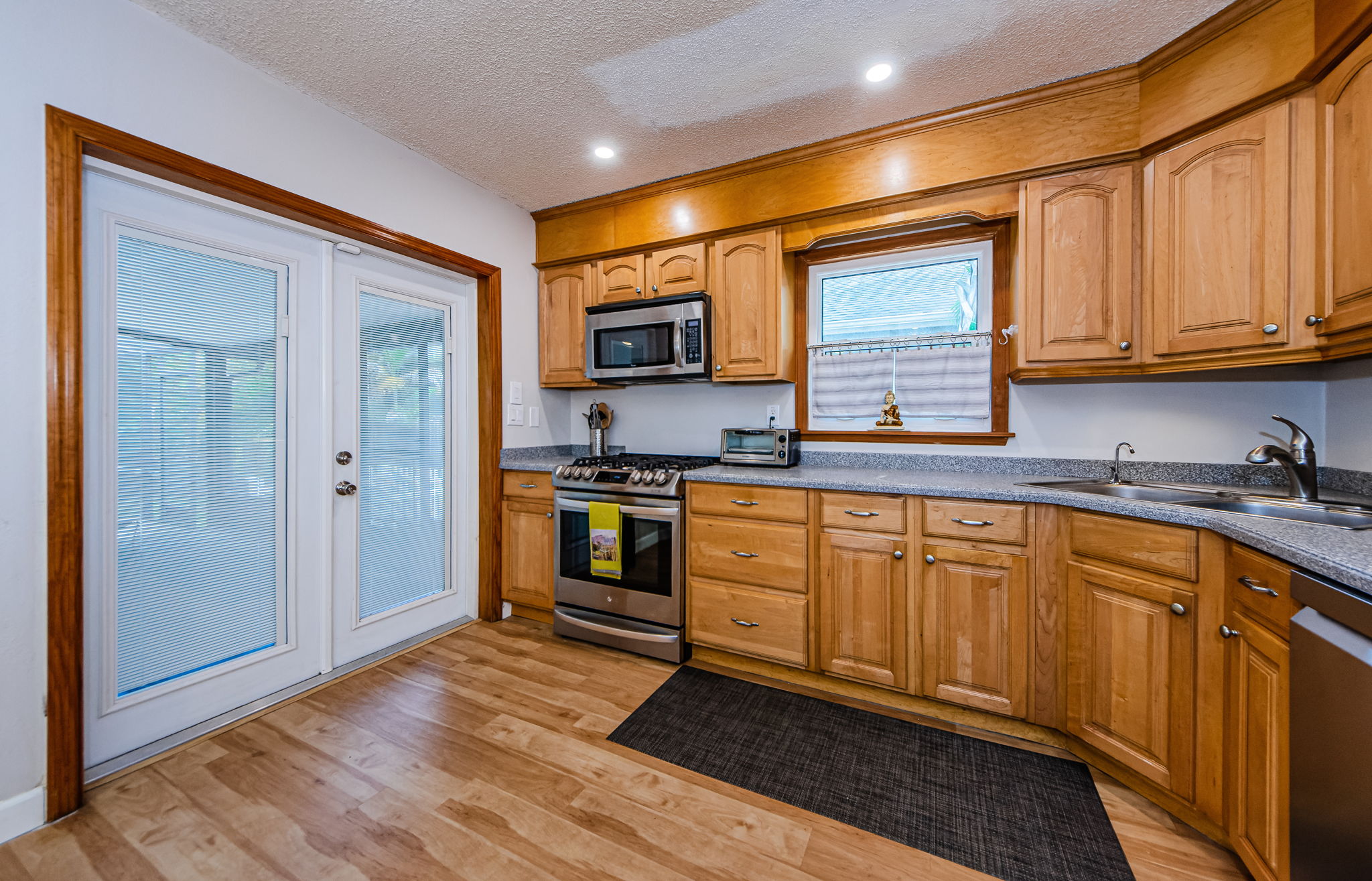 Kitchen 2-2