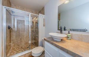 Bathroom 2a-2