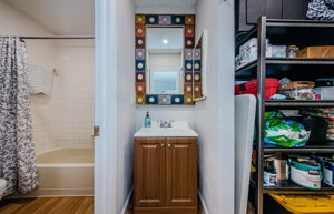 Bathroom 1c