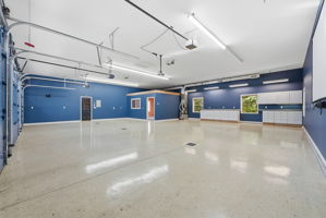  Photo 48