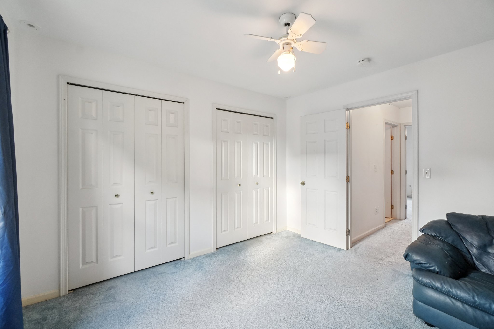 E St Clair St-S2509-032.jpg