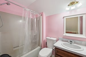 E St Clair St-S2509-033.jpg