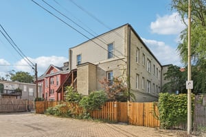 G St NE 304-S2608-022.jpg
