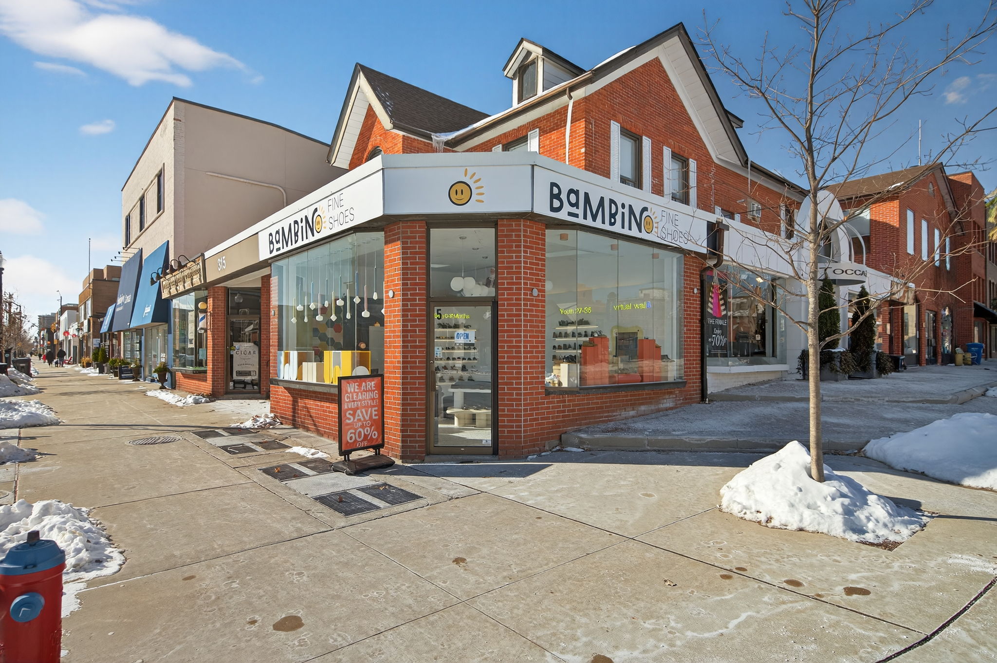 315 Lakeshore Rd E, Oakville ON, Oakville — real estate photography by Amazing Photo Video