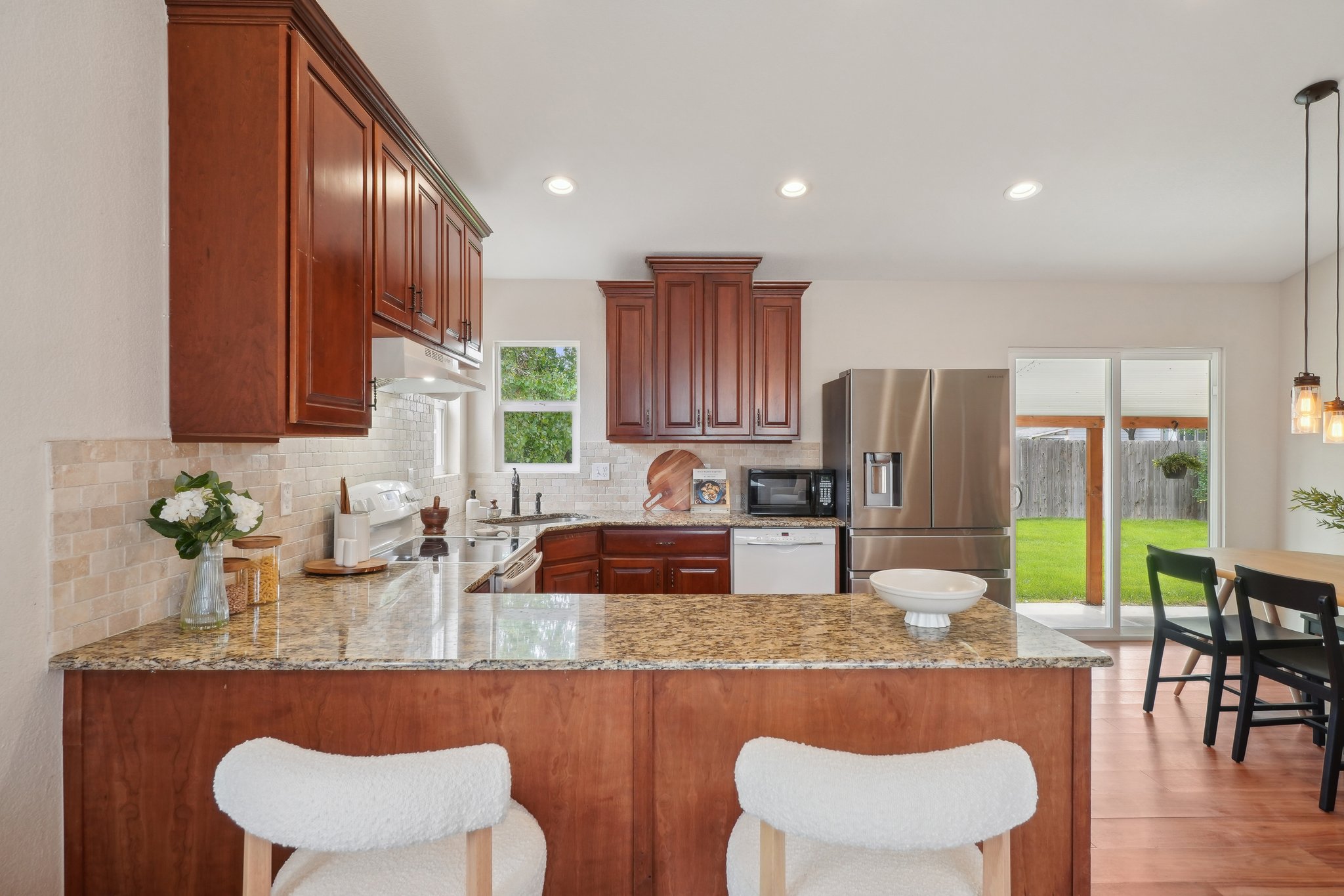 Laurel Ave-0306-013.jpg