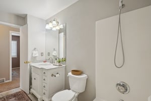 Laurel Ave-0306-025.jpg