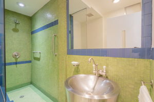  Photo 30