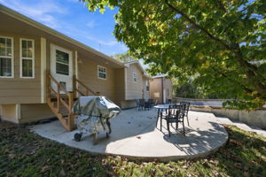  Photo 40