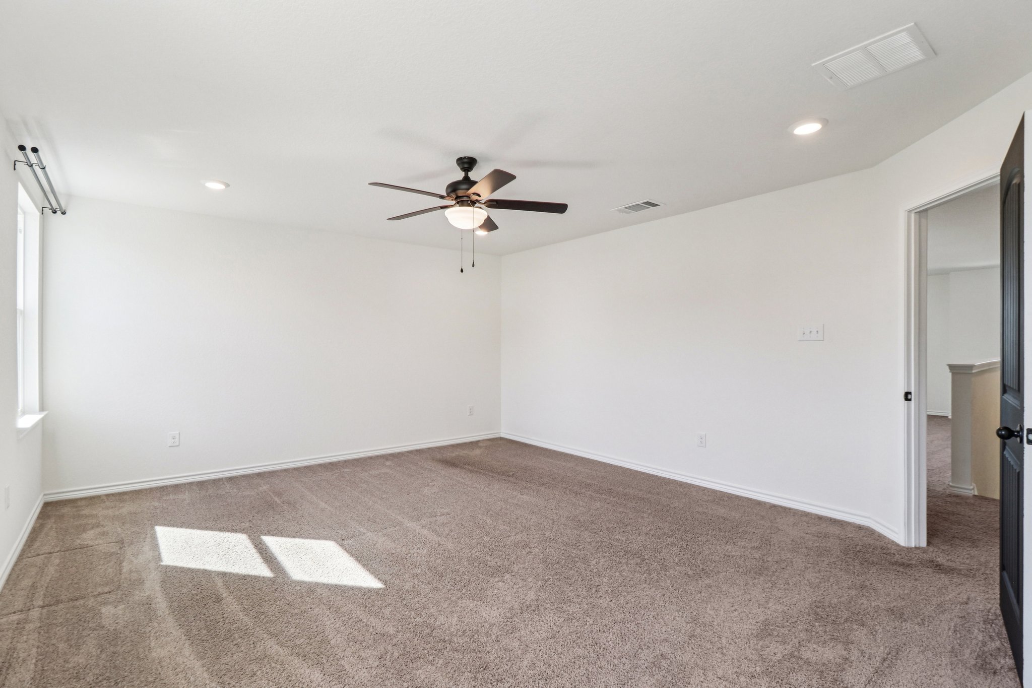 Saddle Leaf-S1701-036.jpg