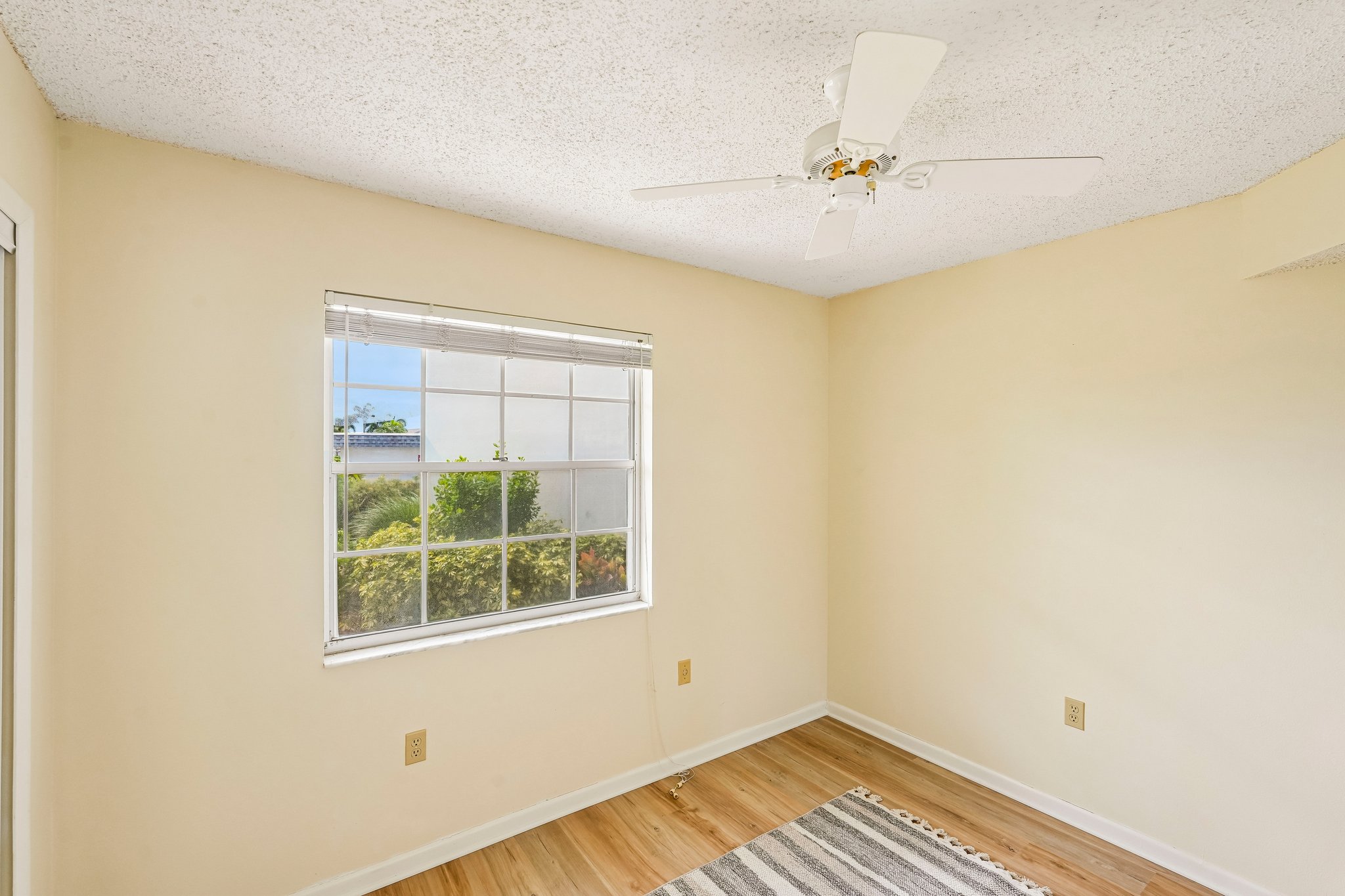 Saint Andrews Blvd D5-S3009-014.jpg