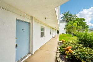 Saint Andrews Blvd D5-S3009-003.jpg