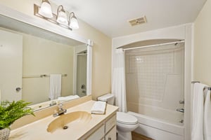 Saint Andrews Blvd D5-S3009-018.jpg