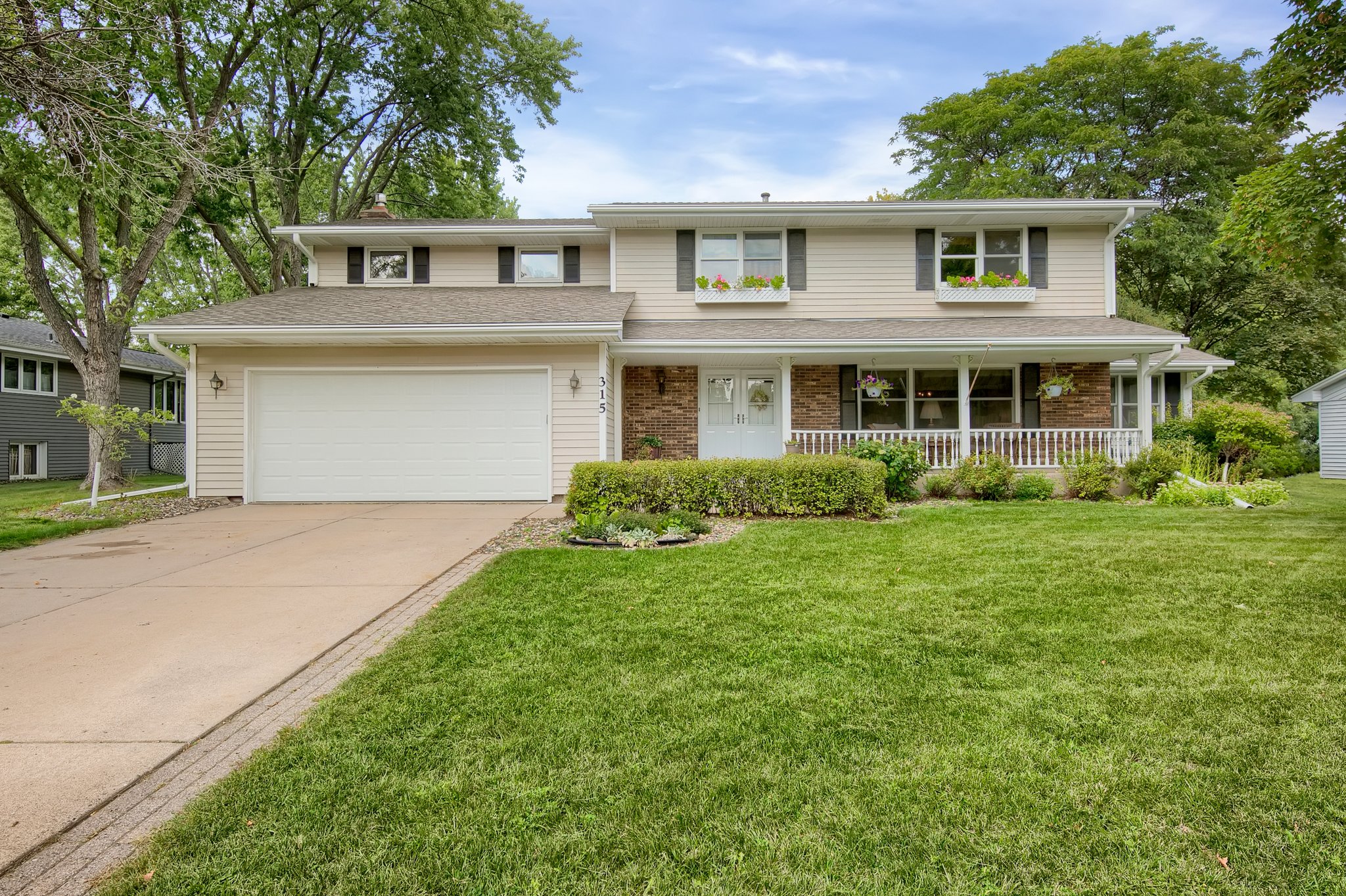 315 Transit Ave, Roseville, MN 55113, USA Photo 1