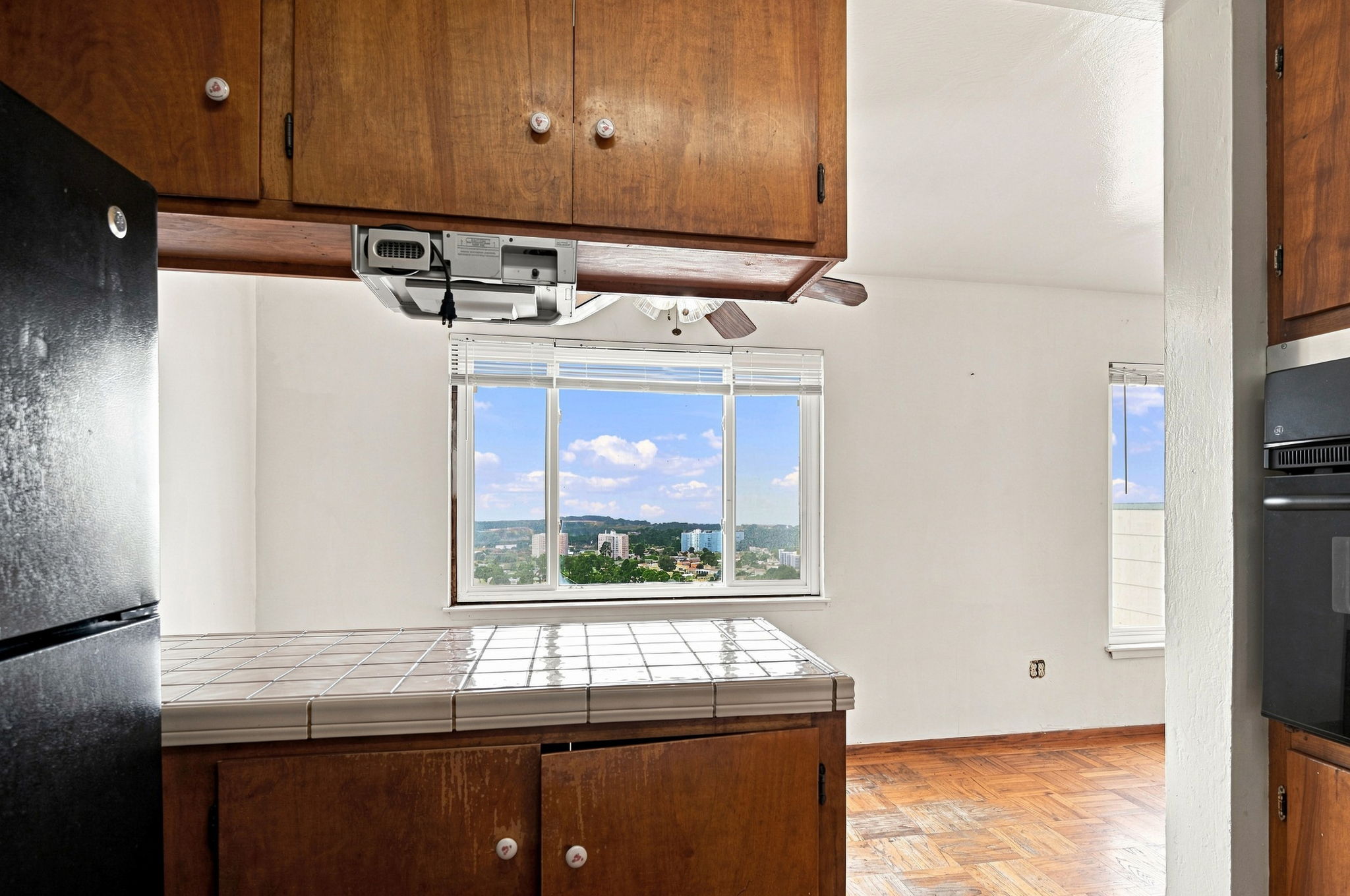015_F8_315 Vernon St