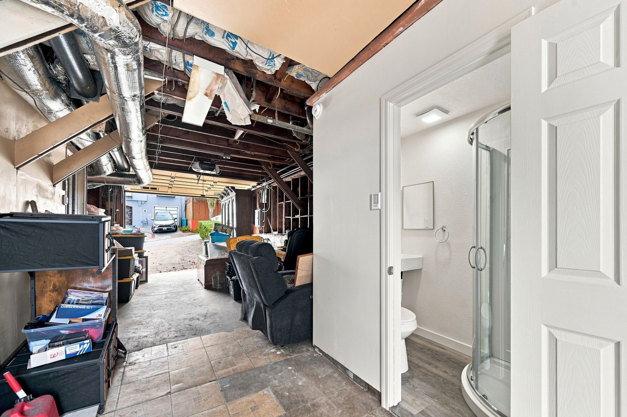 031_F8_315 Vernon St