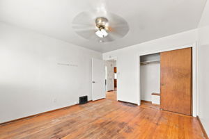 021_F8_315 Vernon St
