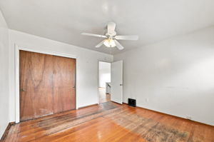 025_F8_315 Vernon St