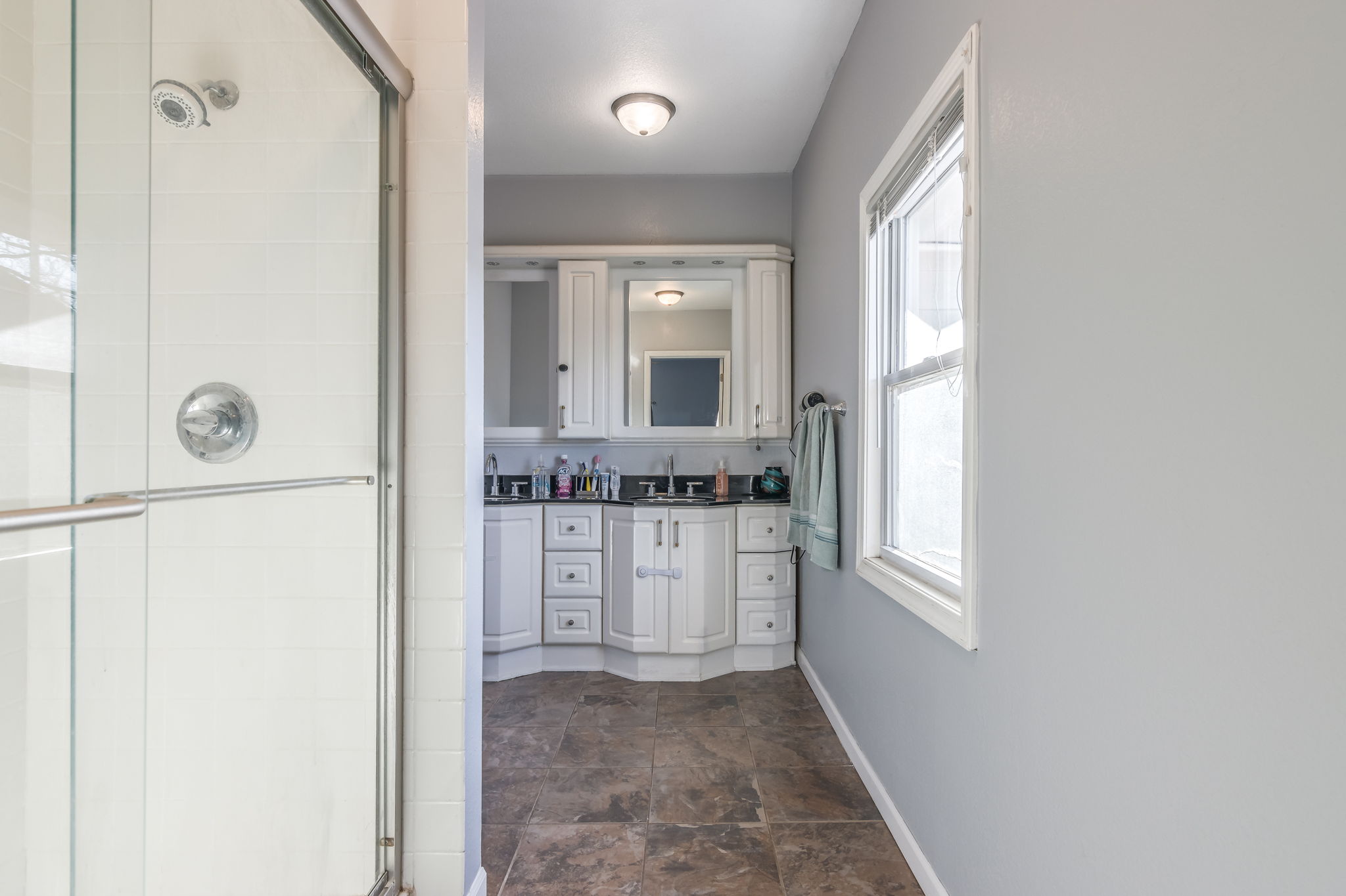 315 W Valley St, St Joseph, MO 64504, USA Photo 14