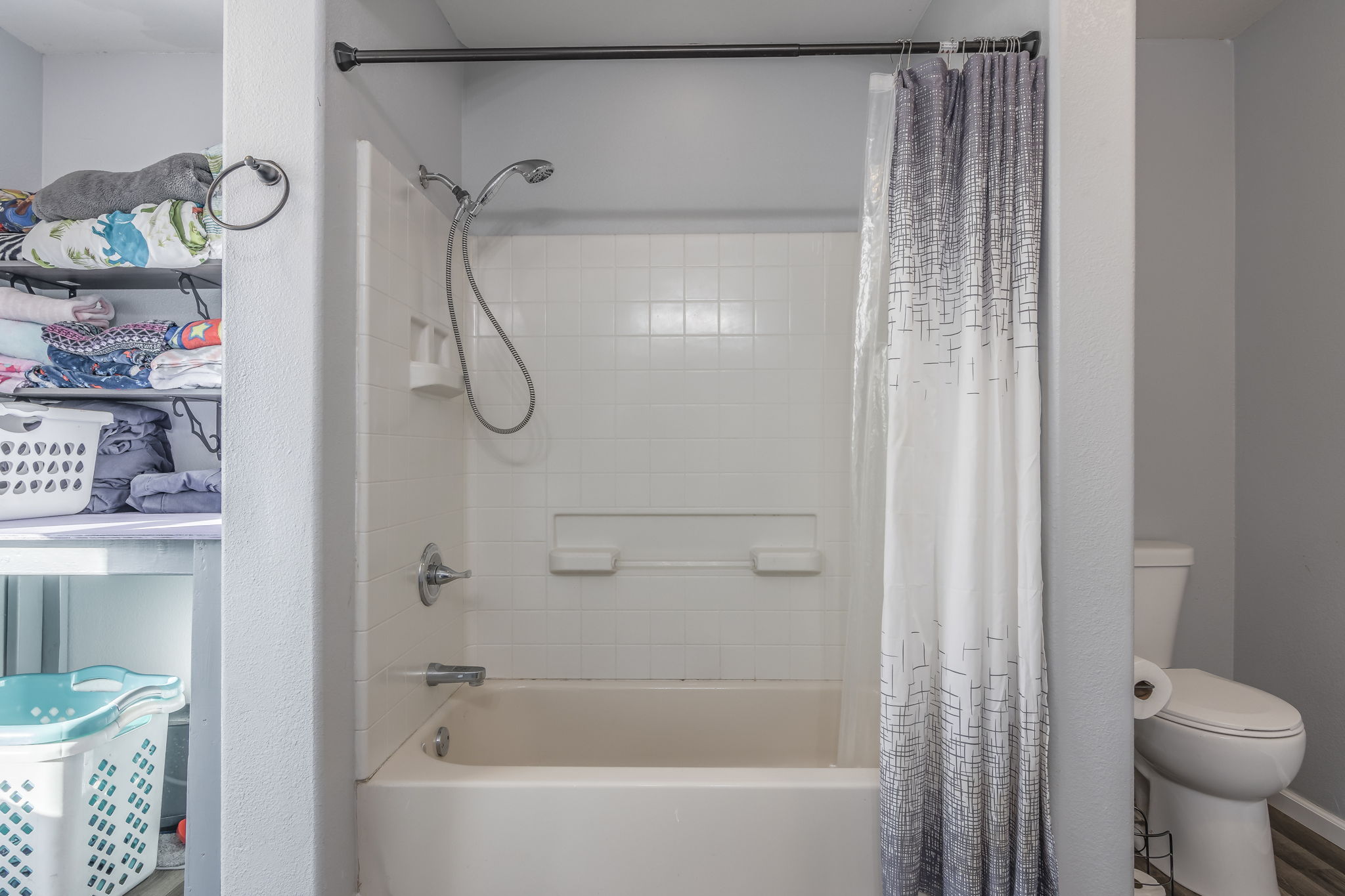 315 W Valley St, St Joseph, MO 64504, USA Photo 21