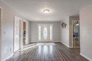 315 W Valley St, St Joseph, MO 64504, USA Photo 3