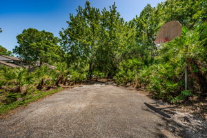 10-Woods Landing