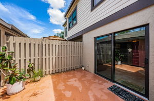Front Patio4