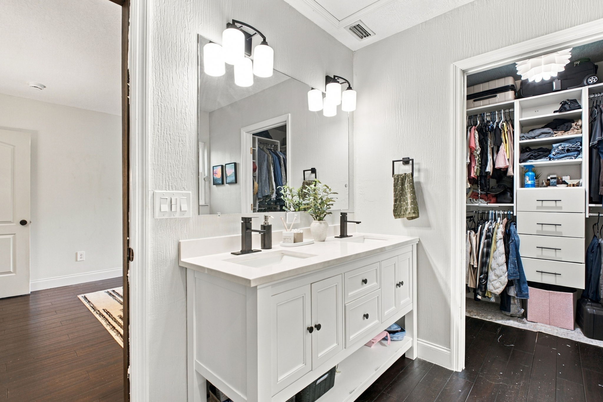  Photo 55