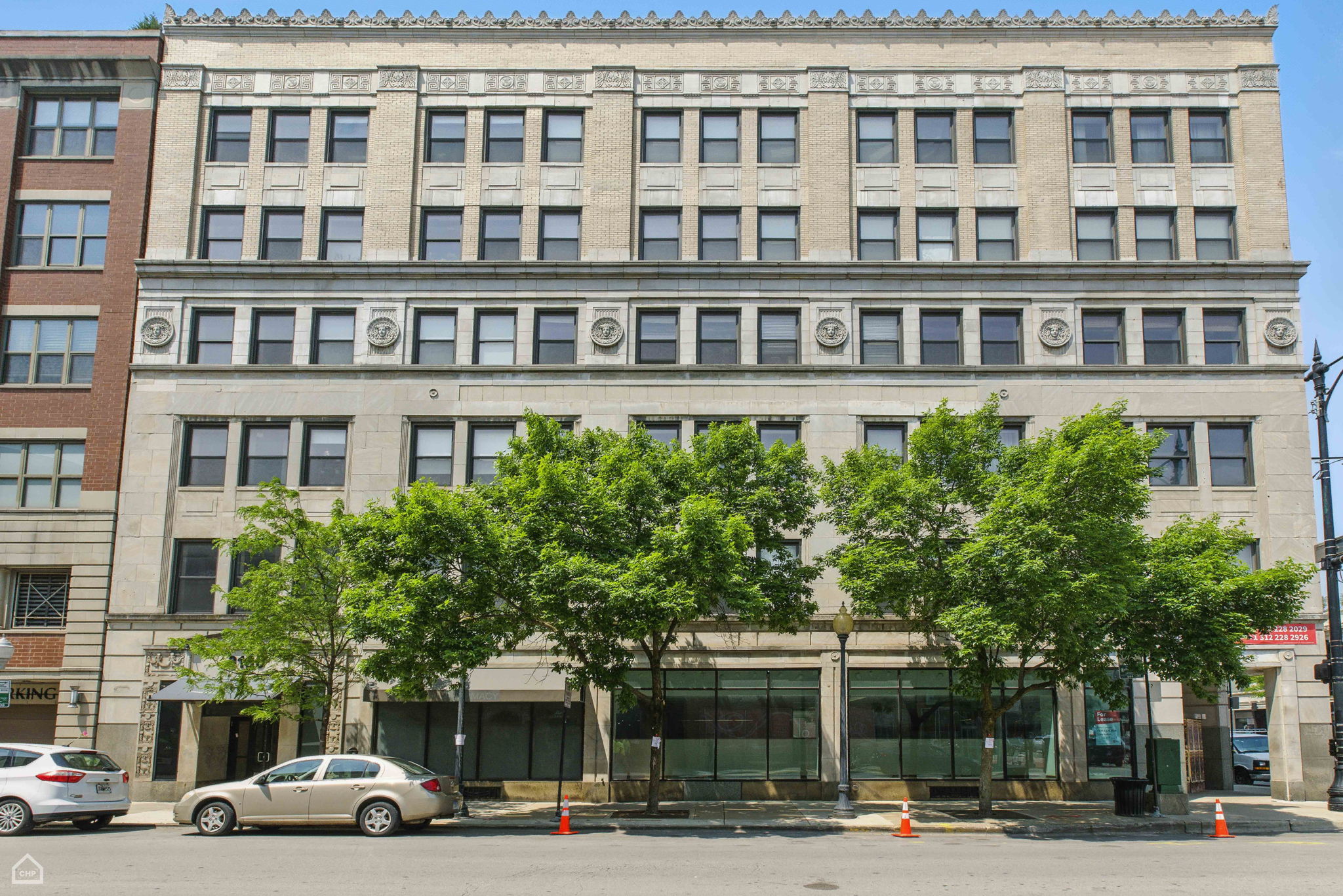 3150 N Sheffield Ave 205_001
