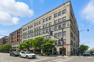 3150 N Sheffield Ave 205_002