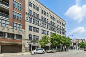 3150 N Sheffield Ave 205_003