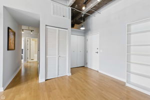 3150 N Sheffield Ave 205_015