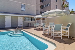 Ketch Courtyard