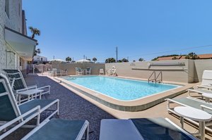 Ketch Courtyard